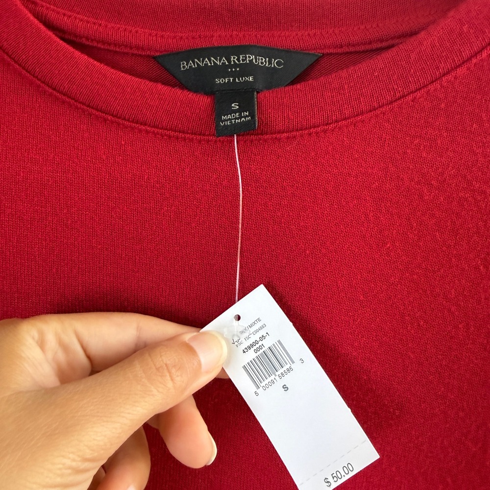 Banana Republic Soft Luxe Long Sleeve Crew Neck Top Red Small Holidays Chic - Picture 2 of 7